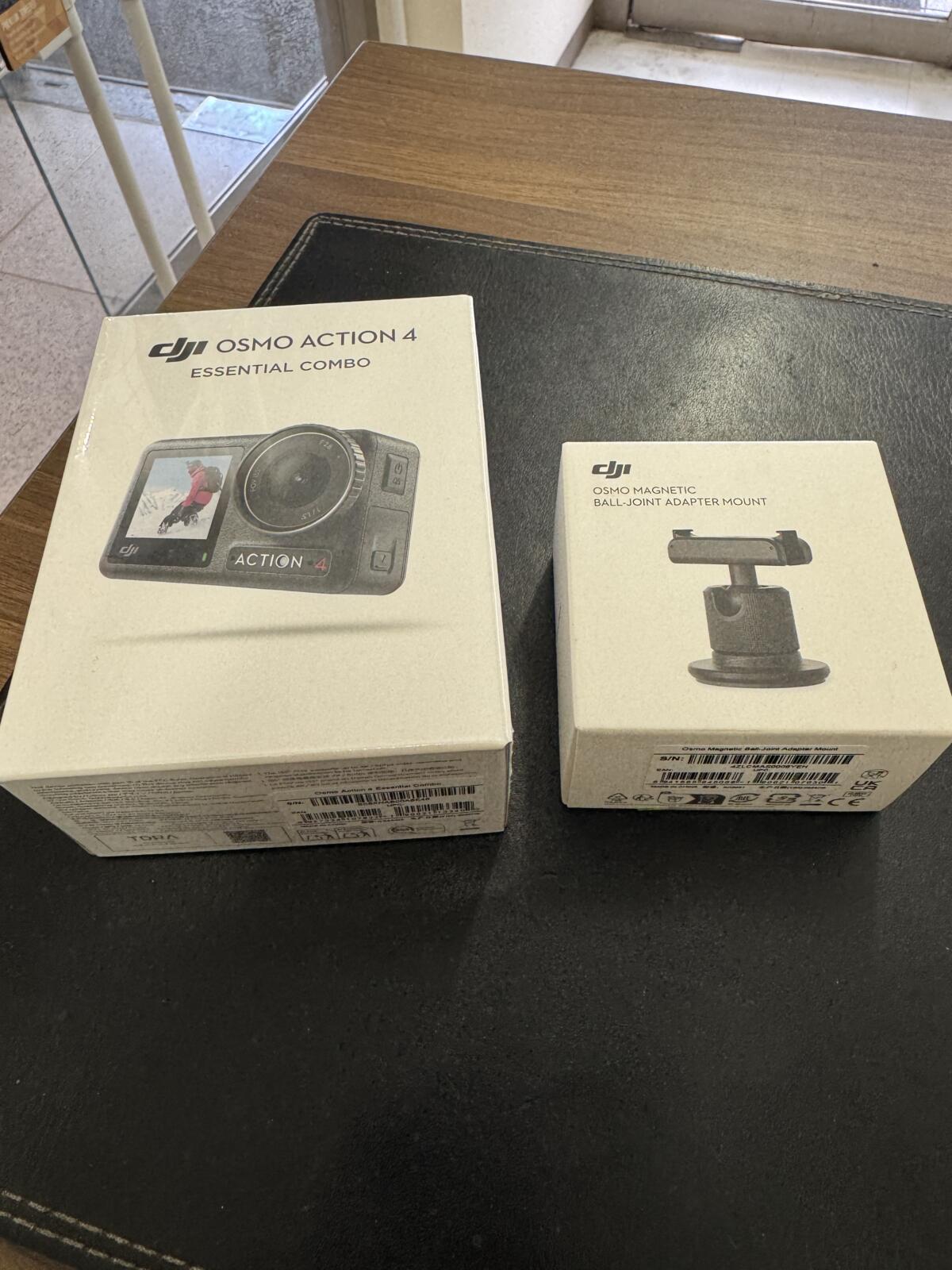 DJI Osmo Action 4 Essential コンボ